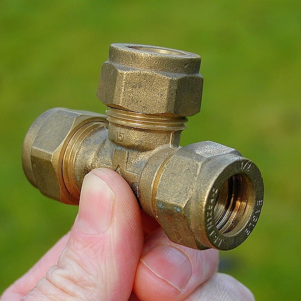 Shutoff Valves and External Hardware